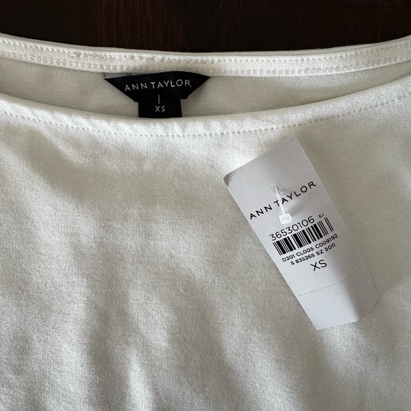 Office, professional Ann Taylor Tee with Pom-Pom Trim - Picture 4 of 4